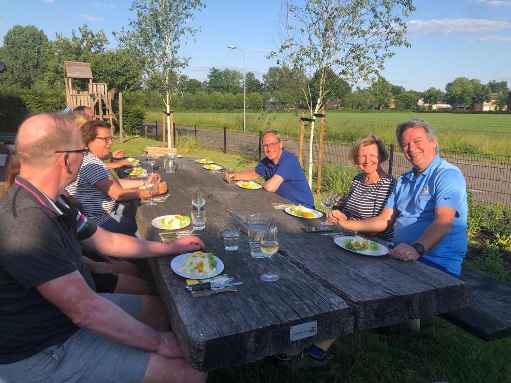 De Slaapfabriek Vakantiehuis En Trainingslocatie Teuge Exterior foto